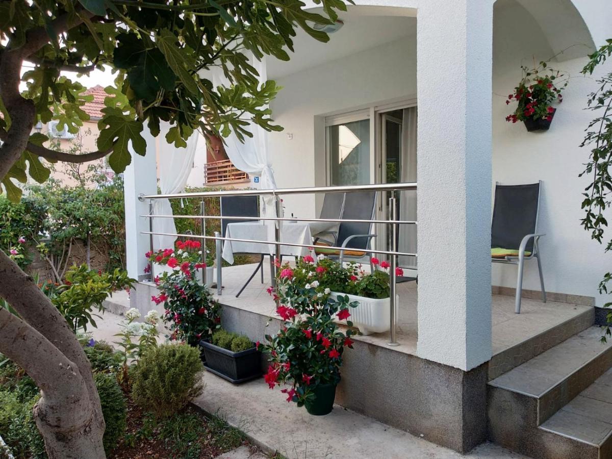 Radenka Zafron Apartment فوديس المظهر الخارجي الصورة