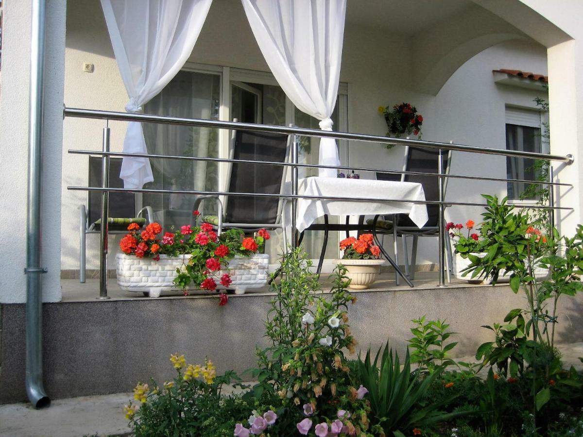 Radenka Zafron Apartment فوديس المظهر الخارجي الصورة